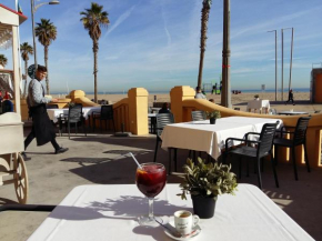 Exclusive 3 Bedroom Beach Apartment